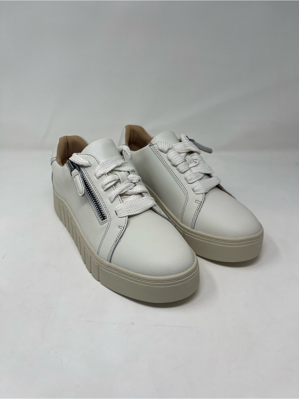 Clarks White Leather Platform Sneakers with Beige Trim